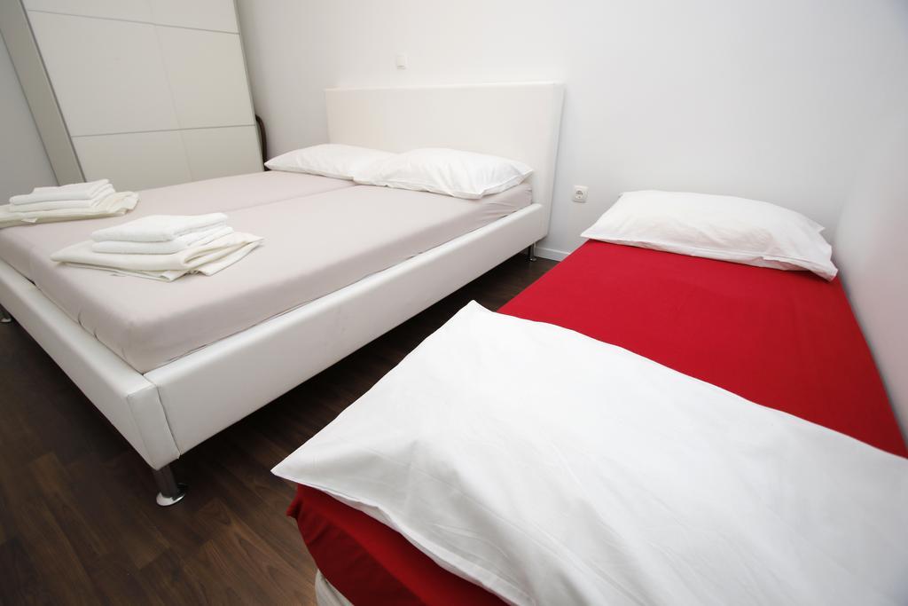 Apartments Luna Makarska Exterior foto