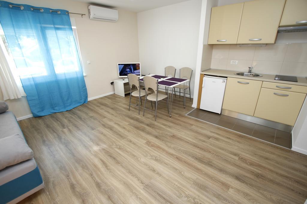 Apartments Luna Makarska Exterior foto